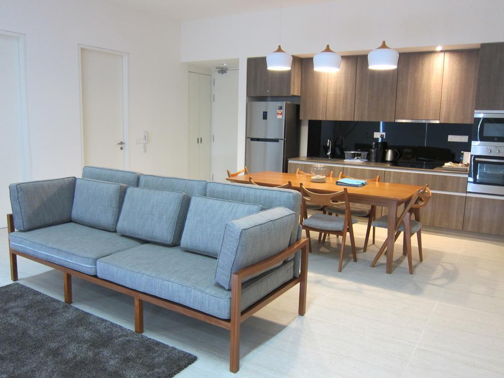 บาย เดอะ ซี สวีท - เอสดีบี โฮสต์ Apartment บาตูเฟอริงกี ภายนอก รูปภาพ