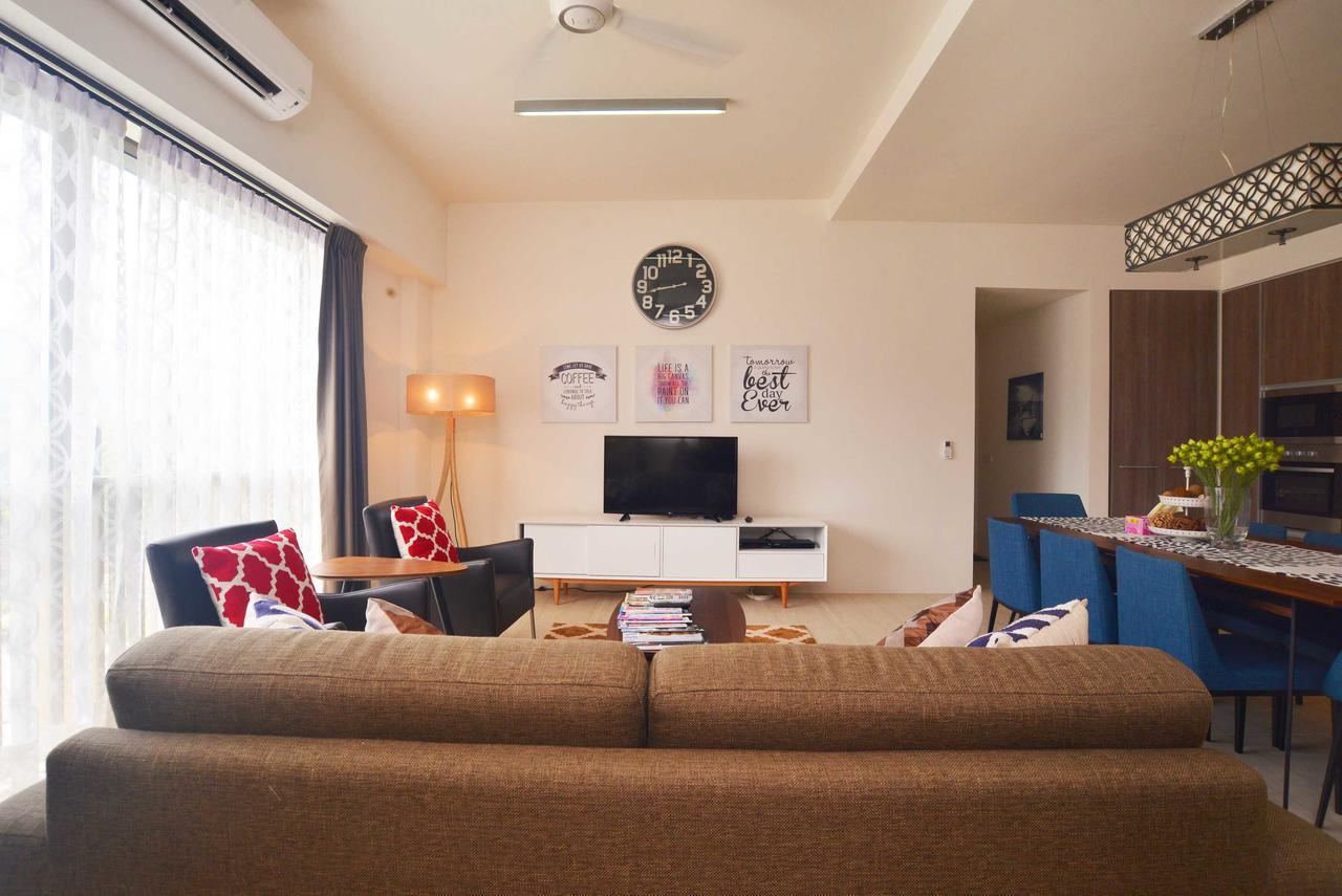 บาย เดอะ ซี สวีท - เอสดีบี โฮสต์ Apartment บาตูเฟอริงกี ภายนอก รูปภาพ